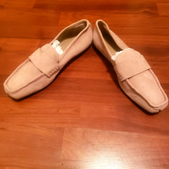 Lafayette 148 New York Loafers * Cream * Suede * Size 40/8.5 * NWOB/T - Picture 7 of 8